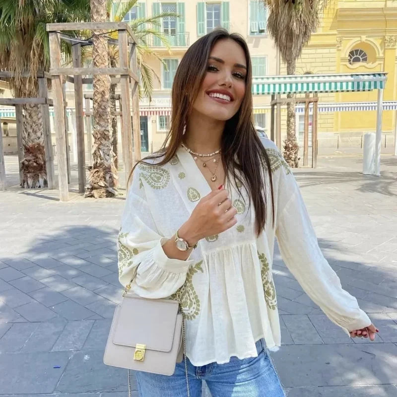 haut brodé a manche longue