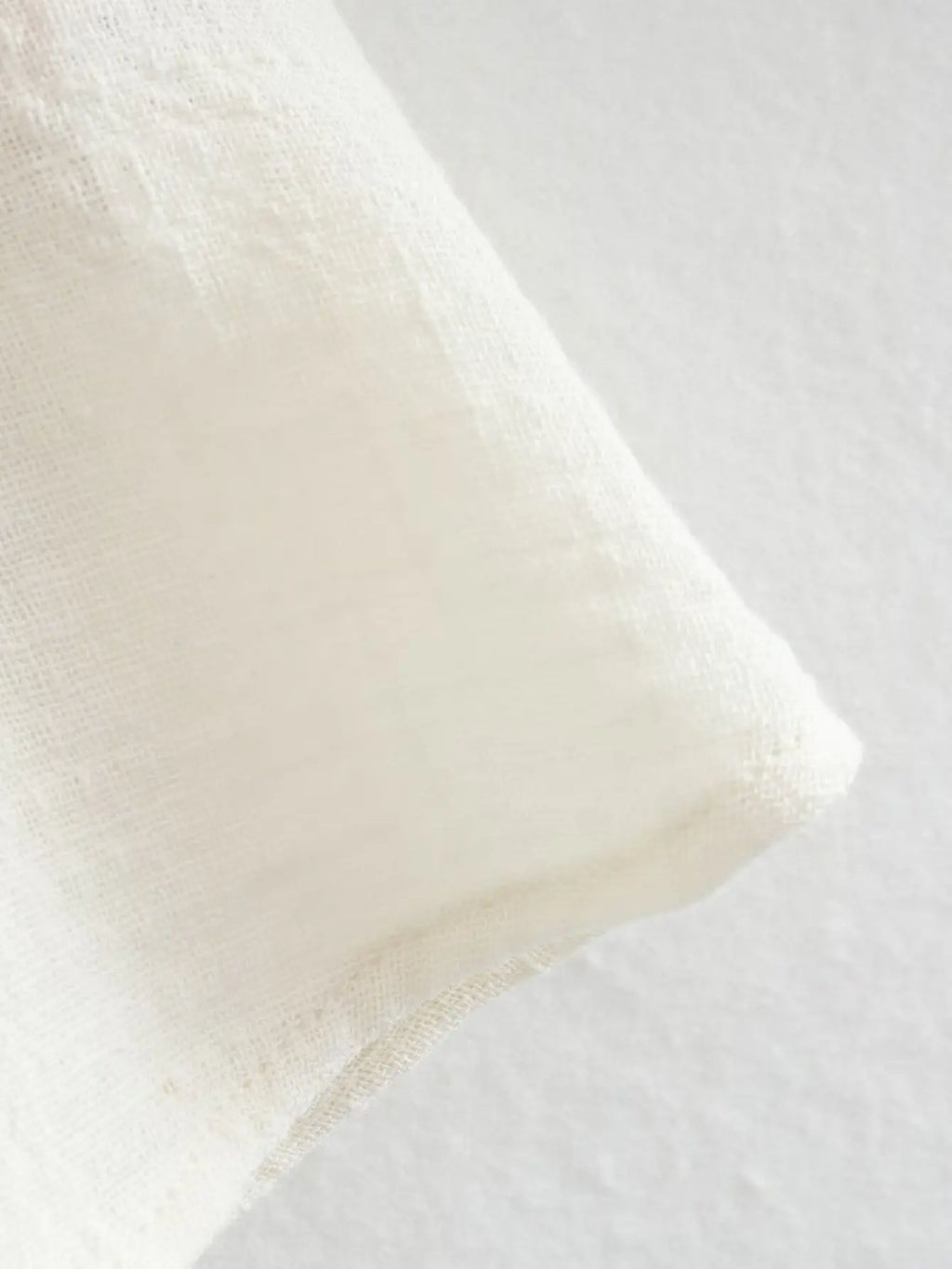 haut brodé a manche longue