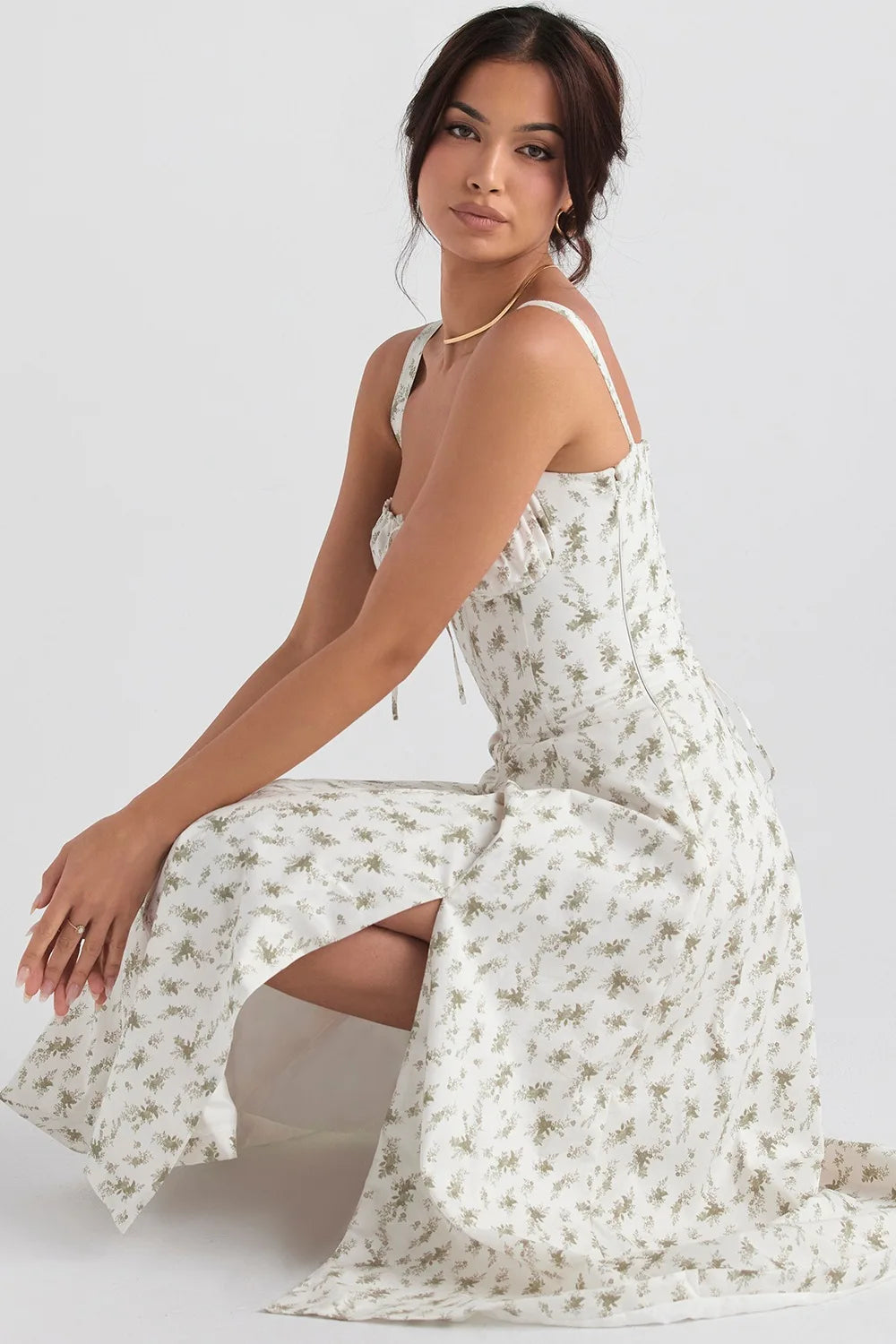 robe élégante col en V