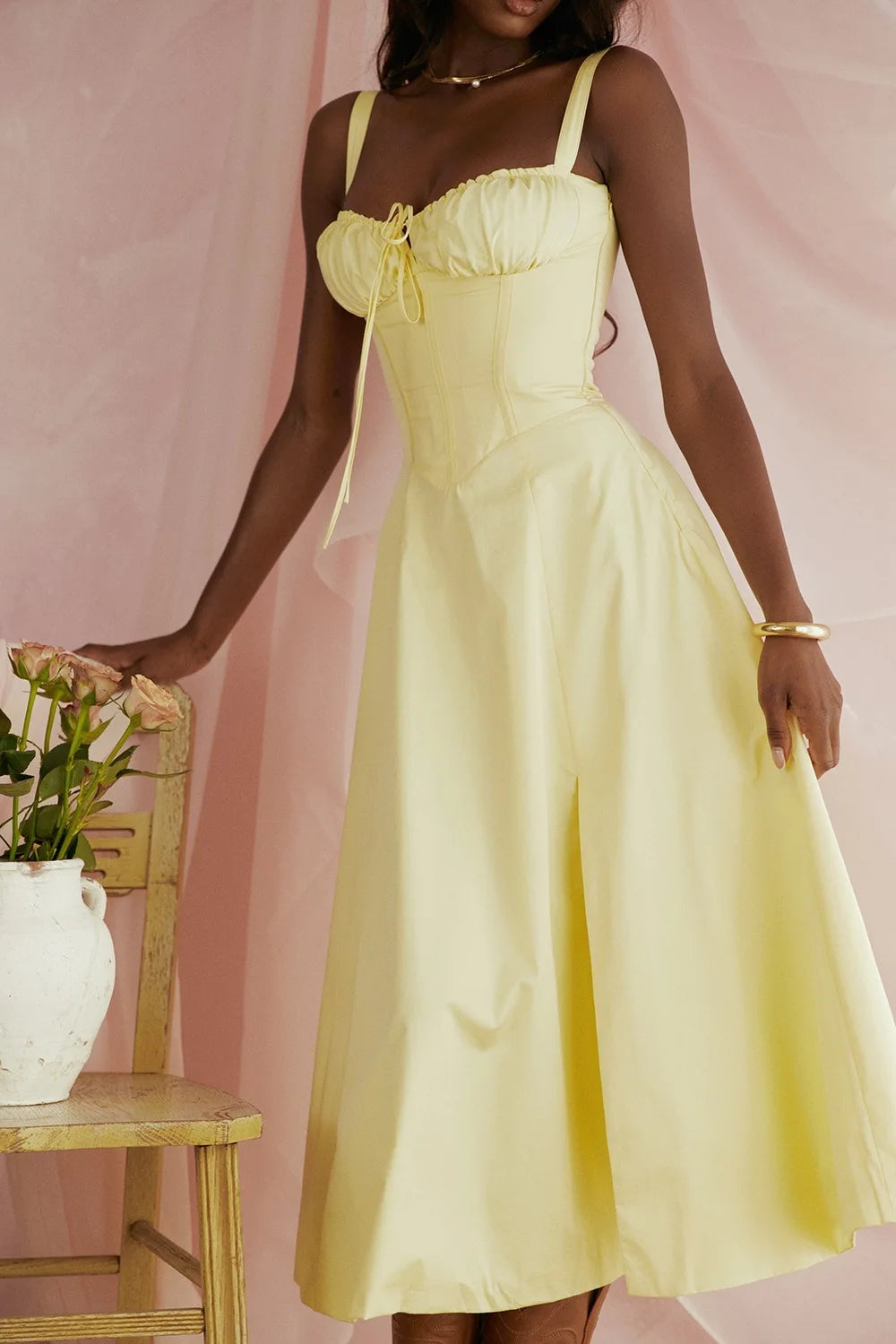 robe élégante col en V