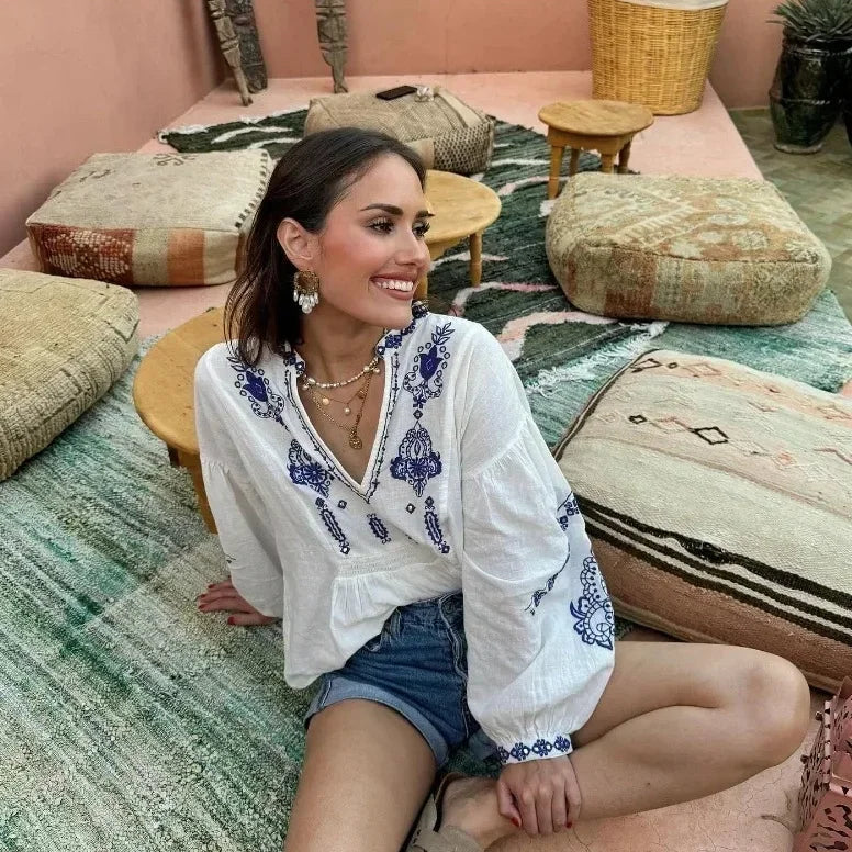 Haut brodé à manches longues femme