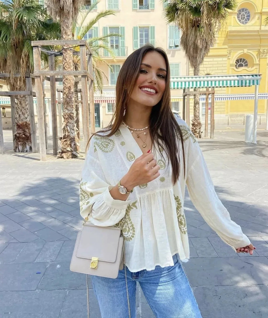 haut brodé a manche longue