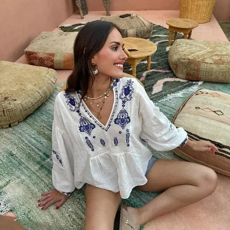 Haut brodé à manches longues femme