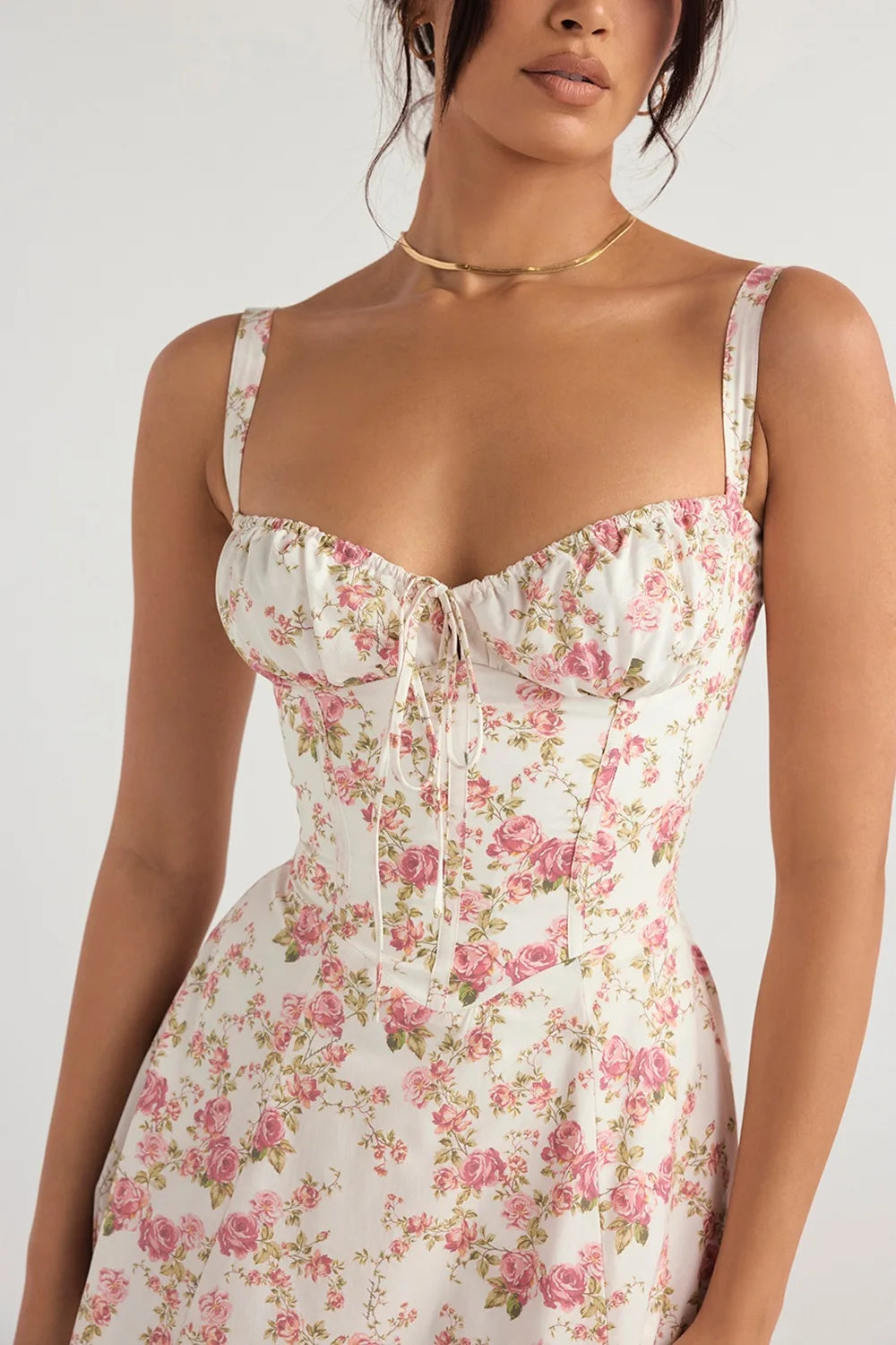 robe élégante col en V
