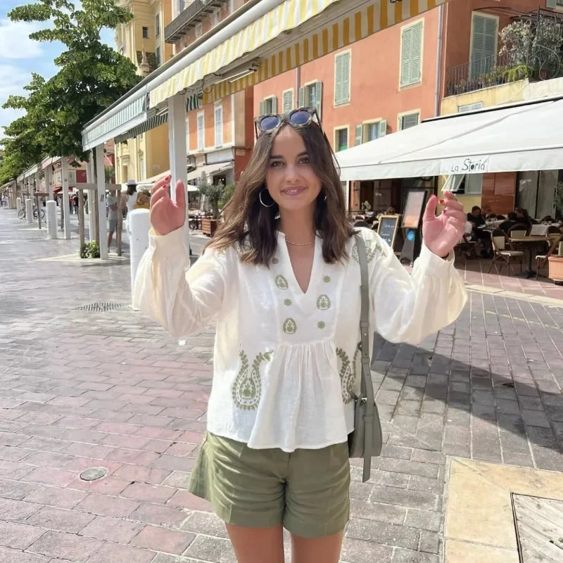 haut brodé a manche longue